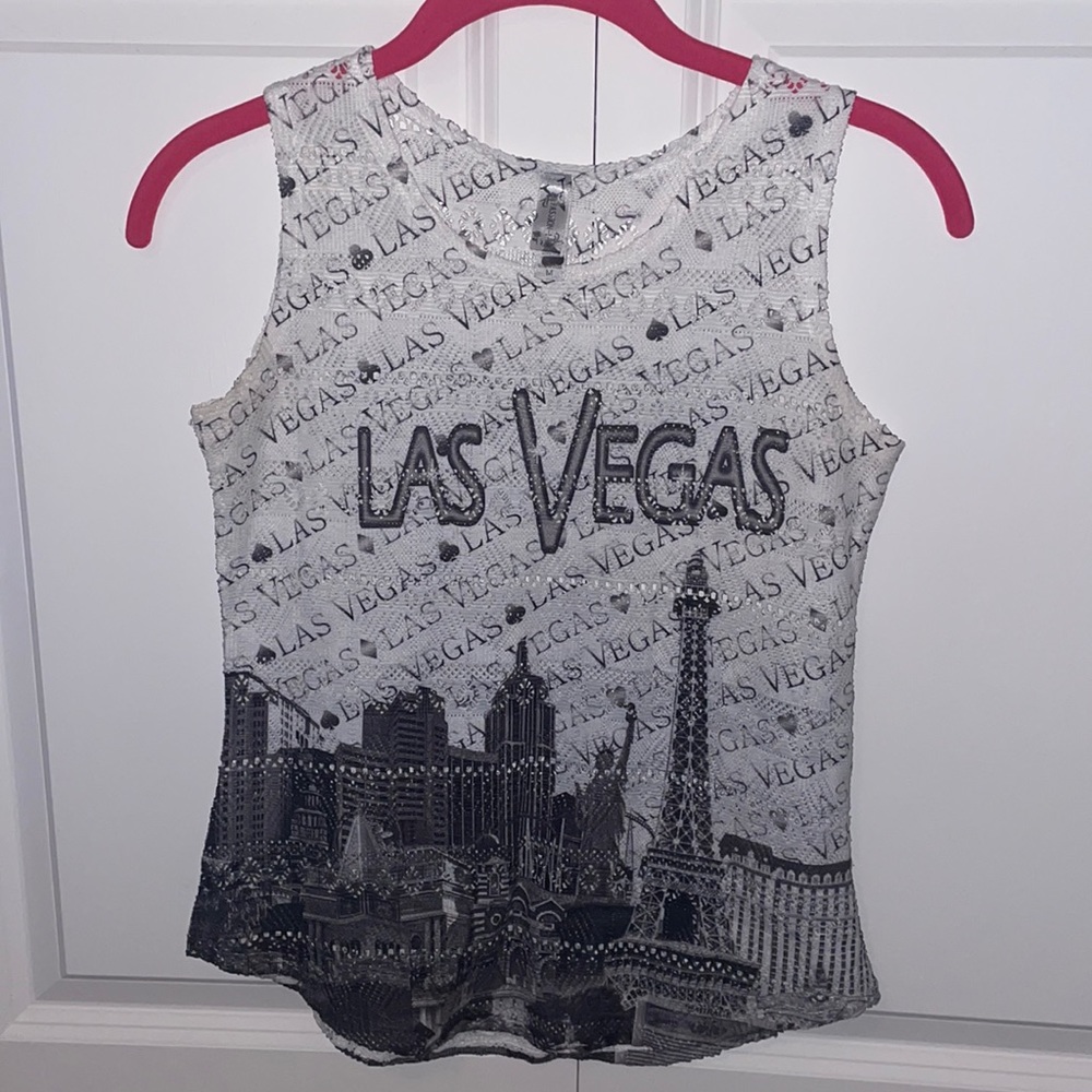 M Las Vegas Tank